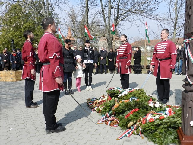 2017. március 15. 78